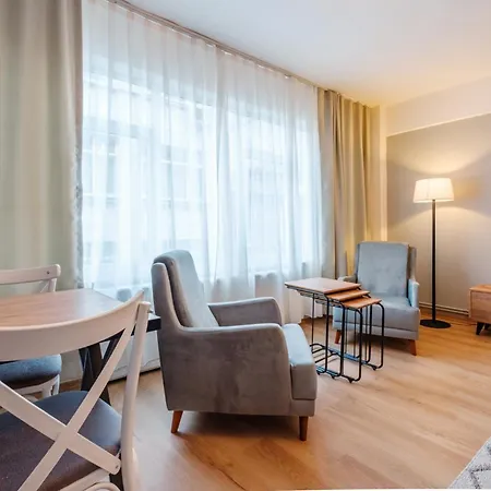 Apartment Spacious Flat W Balcony 4 Min To Kadikoy Square Istanbul